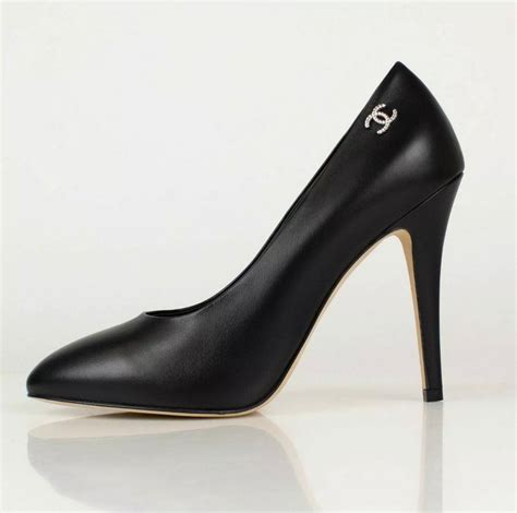 chanel pumpton|Chanel pumps.